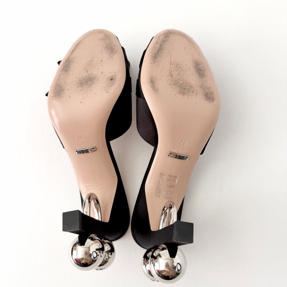GUCCI | Black Satin Shawana Bow Flower Mule Heels with Silver GG Ball Heel EU 37 - Picture 13 of 14